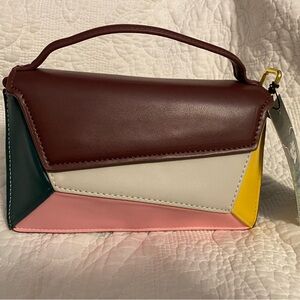 Geometric clutch purse